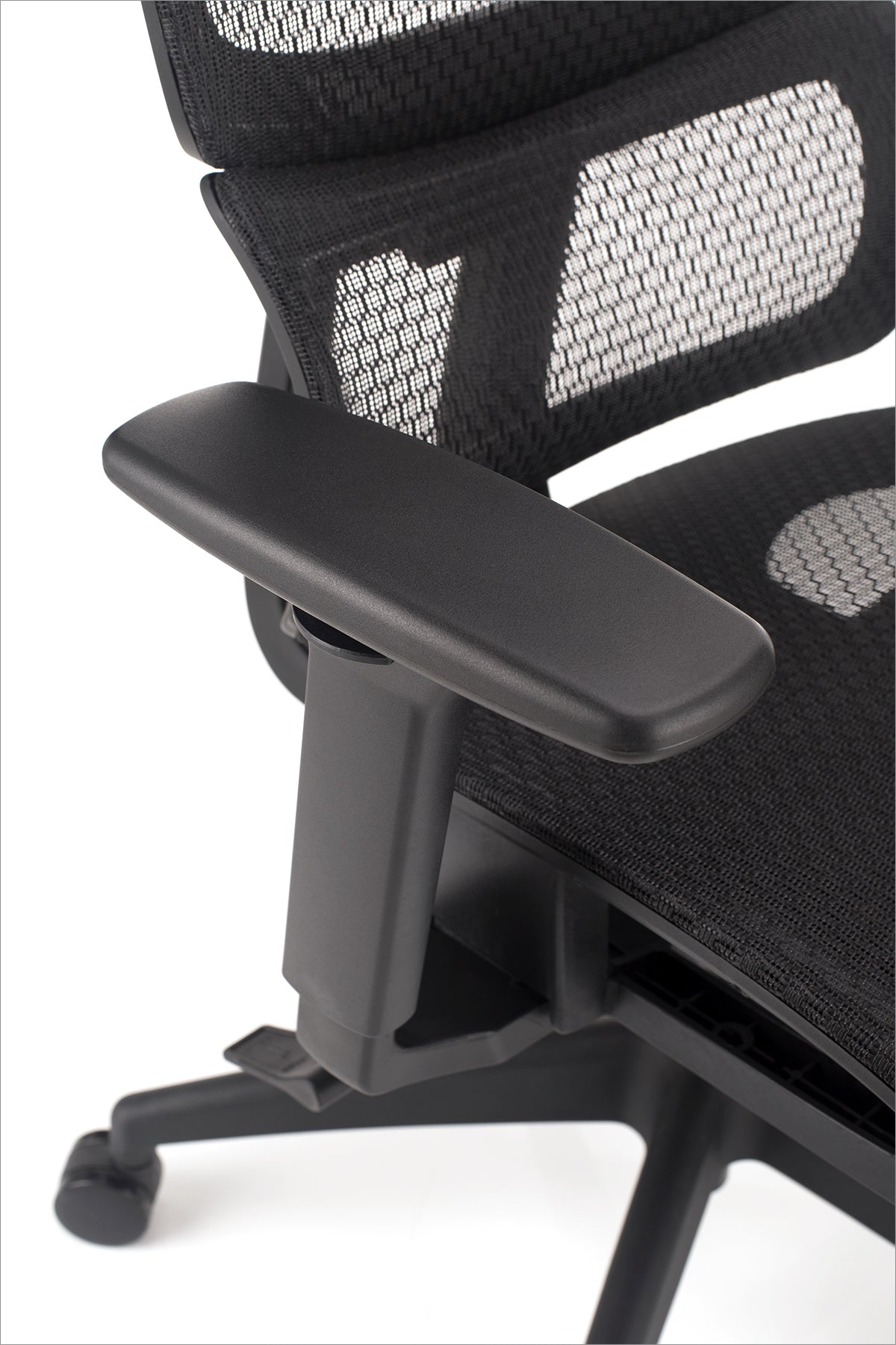 Stol Flow s sedežem v mreži